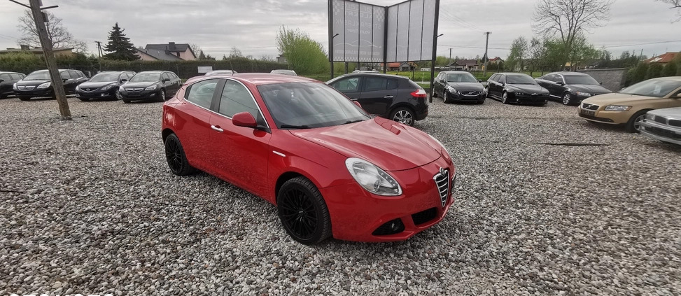 Alfa Romeo Giulietta cena 26900 przebieg: 221030, rok produkcji 2011 z Wołów małe 781